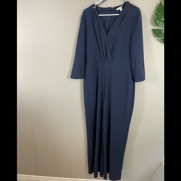 Halston navy blue jumpsuit - Picture 1 of 9